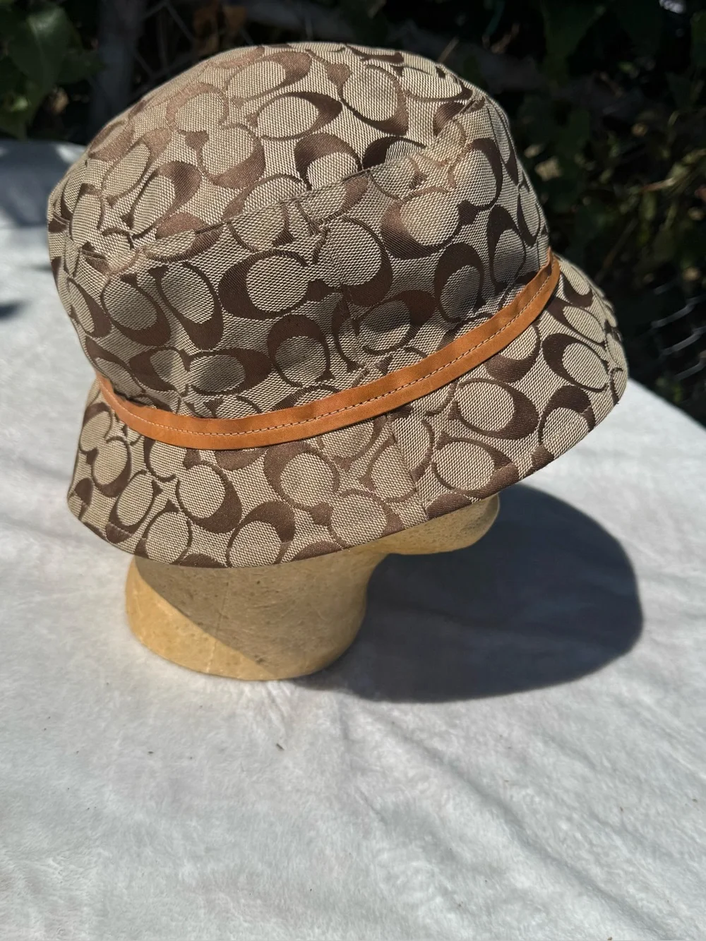 Coach Signature Bucket Hat in Tan/Brown Size XL